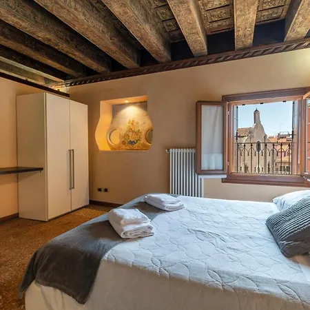 Doge Morosini Palace By Wonderful Italy * Venedik