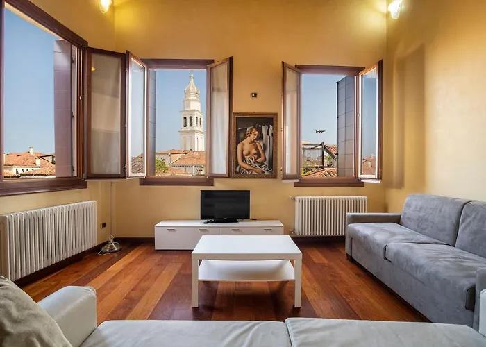 Doge Morosini Palace By Wonderful Italy * Venise