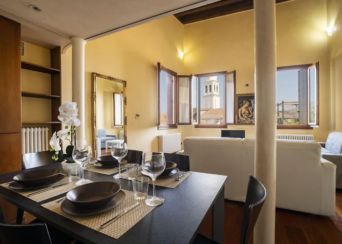 Doge Morosini Palace By Wonderful Italy Venise