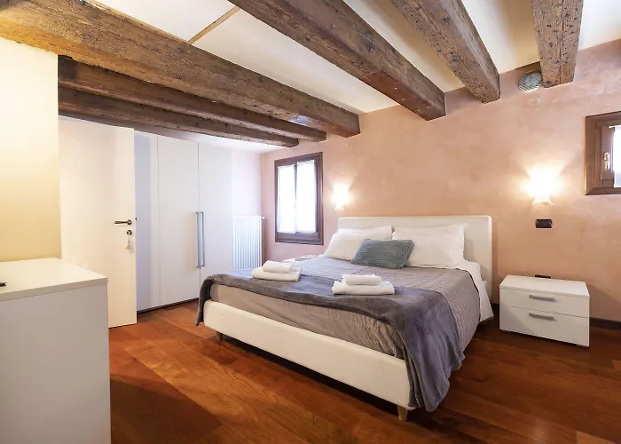 Doge Morosini Palace By Wonderful Italy Venice